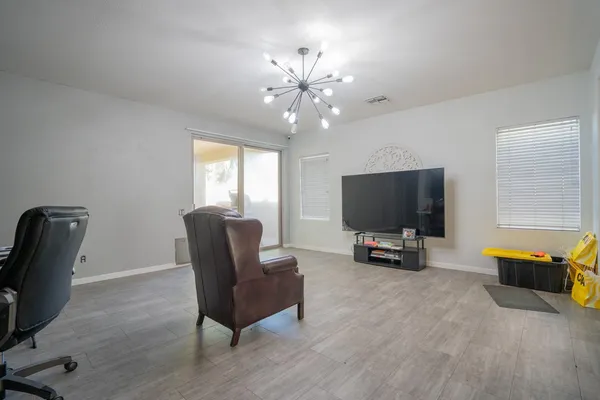 $2,195 | 9377 West Milkweed Loop, Phoenix, AZ 85037