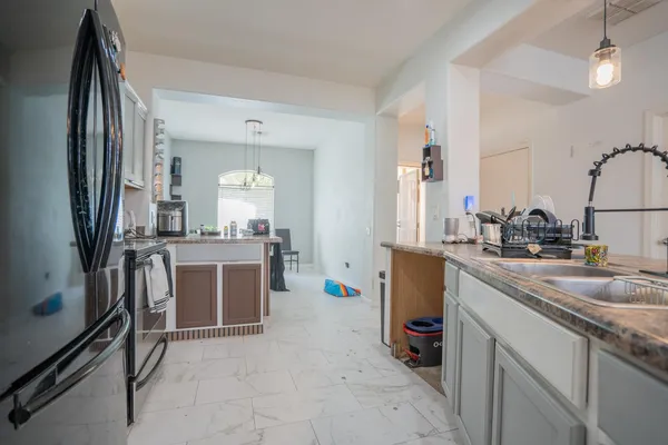 $2,195 | 9377 West Milkweed Loop, Phoenix, AZ 85037