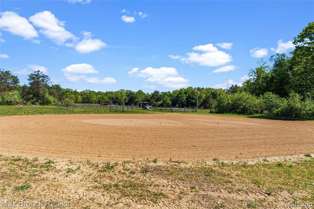 892 Barnes Lake Road Columbiaville, MI 48421 - Photo 40 of 85
