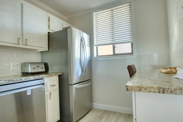 $2,200 | 4345 Trevi Court, Unit 204, Lake Worth, FL 33467