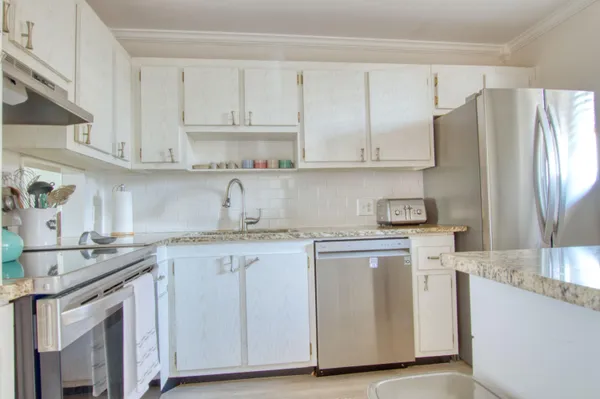 $2,200 | 4345 Trevi Court, Unit 204, Lake Worth, FL 33467