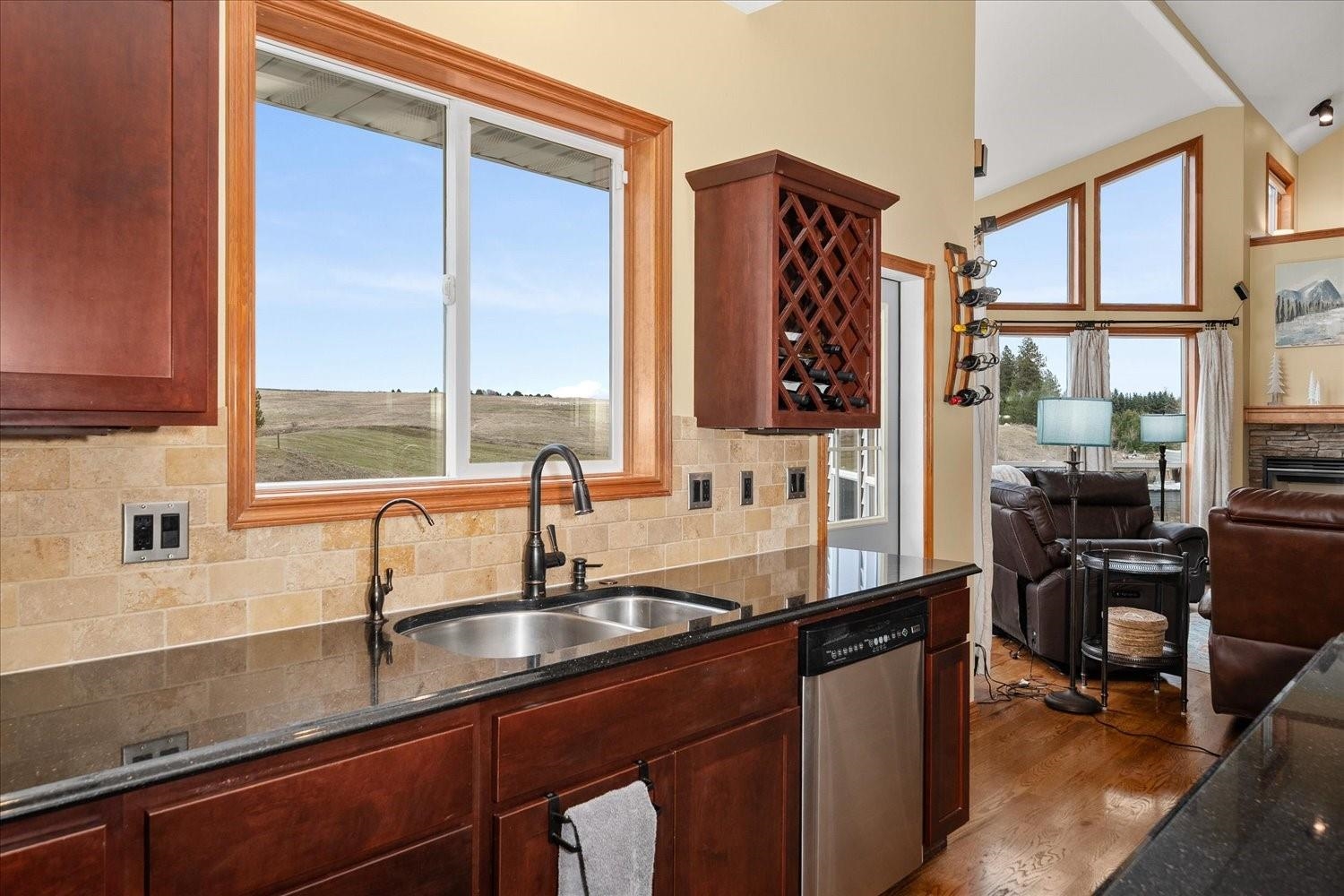 7303 East Bigelow Gulch Road Spokane, WA 99217 - Photo 13 of 50