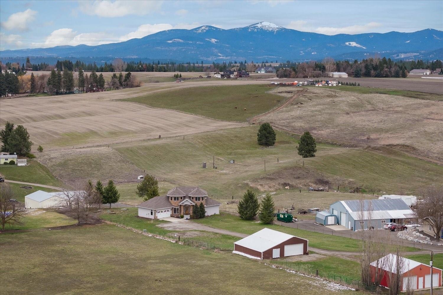 7303 East Bigelow Gulch Road Spokane, WA 99217 - Photo 4 of 50