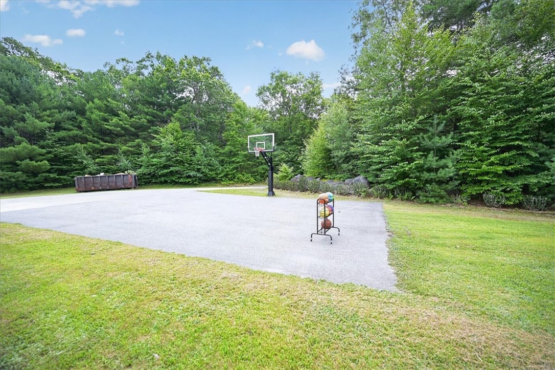 884 Reynolds Road Glocester, RI 02814 - Photo 10 of 49 Gallery Image 10