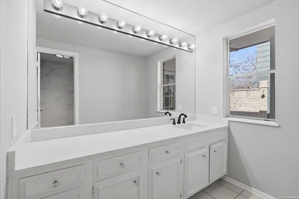 $249,500 | 3678 Hidden Drive, Unit 902, San Antonio, TX 78217