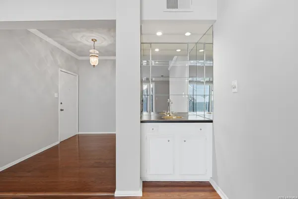 $249,500 | 3678 Hidden Drive, Unit 902, San Antonio, TX 78217