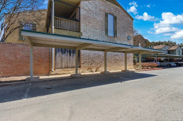 $249,500 | 3678 Hidden Drive, Unit 902, San Antonio, TX 78217