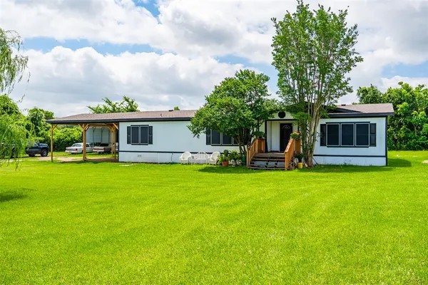 $295,000 | 4626 East Renfro Street, Alvarado, TX 76009