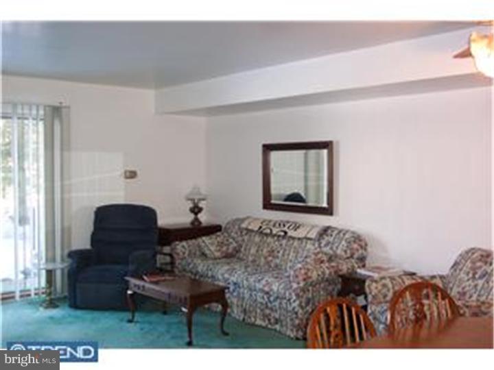 110 Pinewood Drive Hamilton, NJ 08690 - Photo 3 of 13 Gallery Image 3