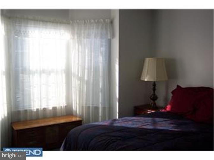 110 Pinewood Drive Hamilton, NJ 08690 - Photo 5 of 13 Gallery Image 5