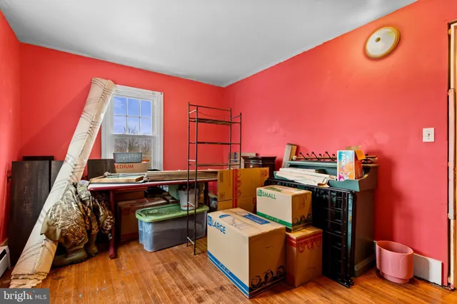 a view of walk in closet