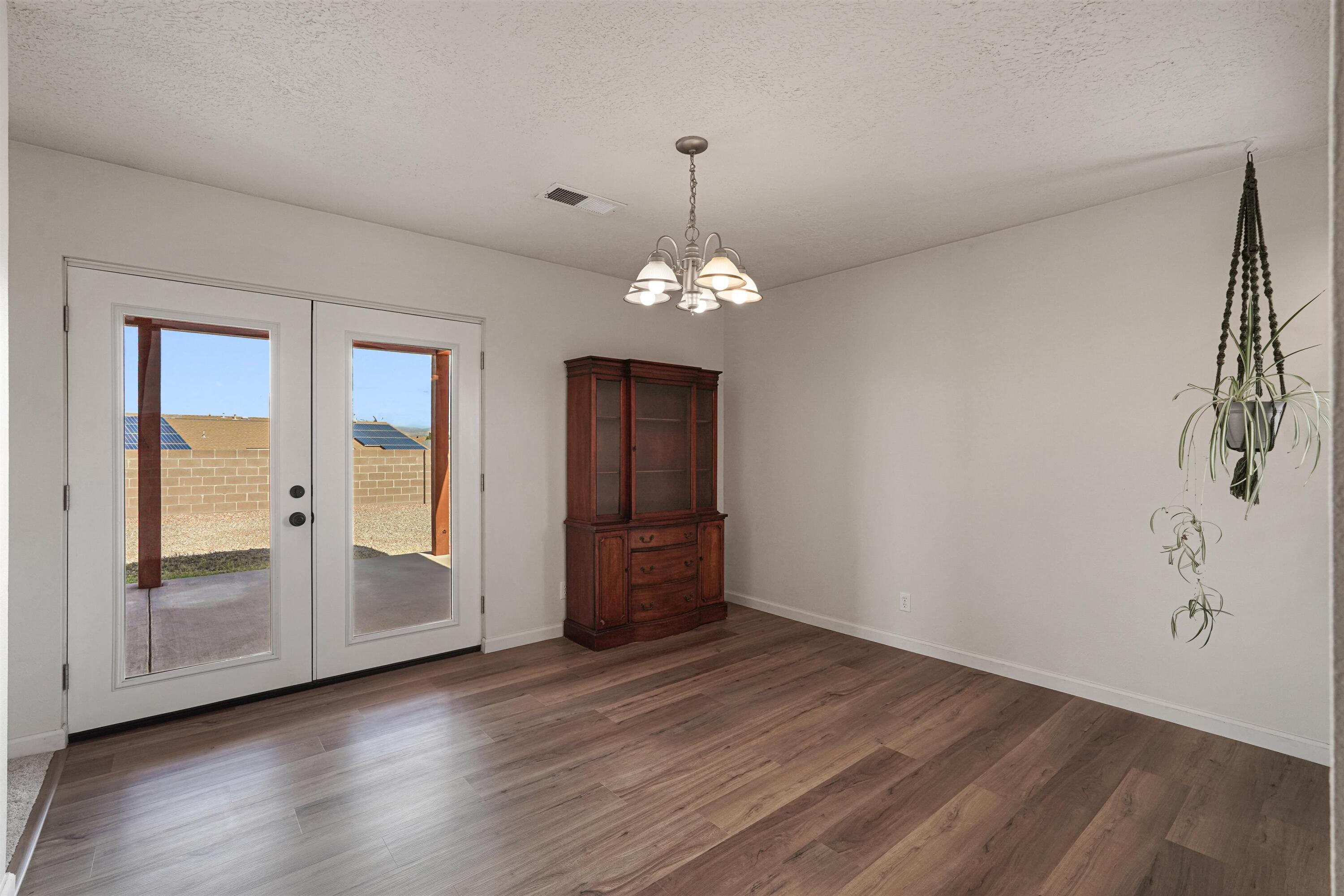 2566 Diamond Peak Drive Northeast Rio Rancho, NM 87144 - Photo 11 of 31 Gallery Image 11