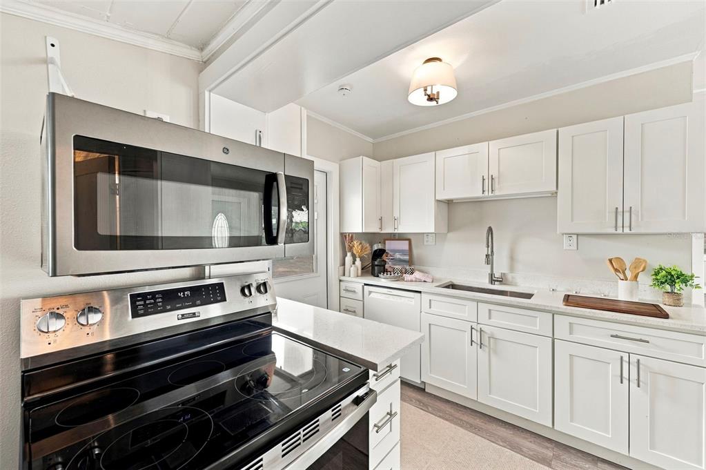 15424 2nd Street East Madeira Beach, FL 33708 - Photo 20 of 69 Gallery Image 20