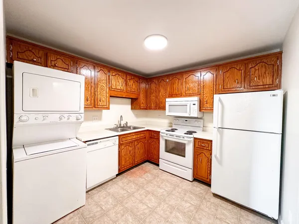 $795 | 100 Ballygar Street, Unit F, Clarksville, TN 37043