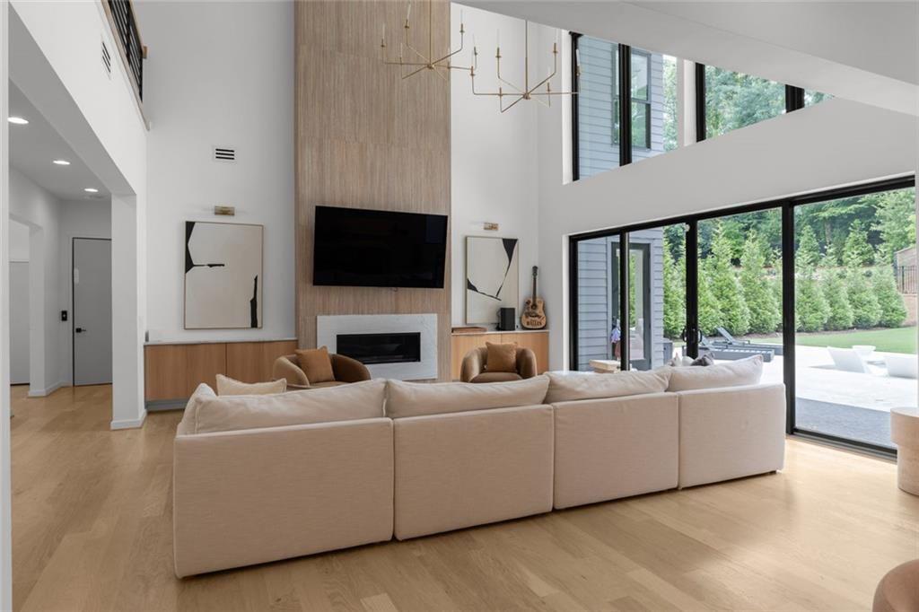 4063 Rickenbacker Drive Northeast Atlanta, GA 30342 - Photo 11 of 58 Gallery Image 11
