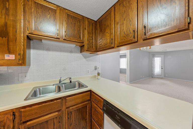 742 County Rd F West, Unit 1002 Shoreview, MN 55126 - Photo 13 of 31