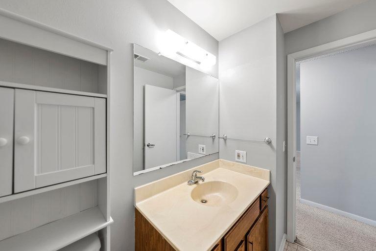 742 County Rd F West, Unit 1002 Shoreview, MN 55126 - Photo 17 of 31