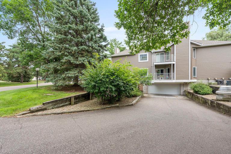 742 County Rd F West, Unit 1002 Shoreview, MN 55126 - Photo 29 of 31