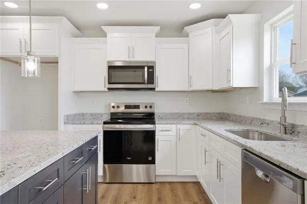 $304,900 | 22 Lyndsey Drive, Chatsworth, GA 30705