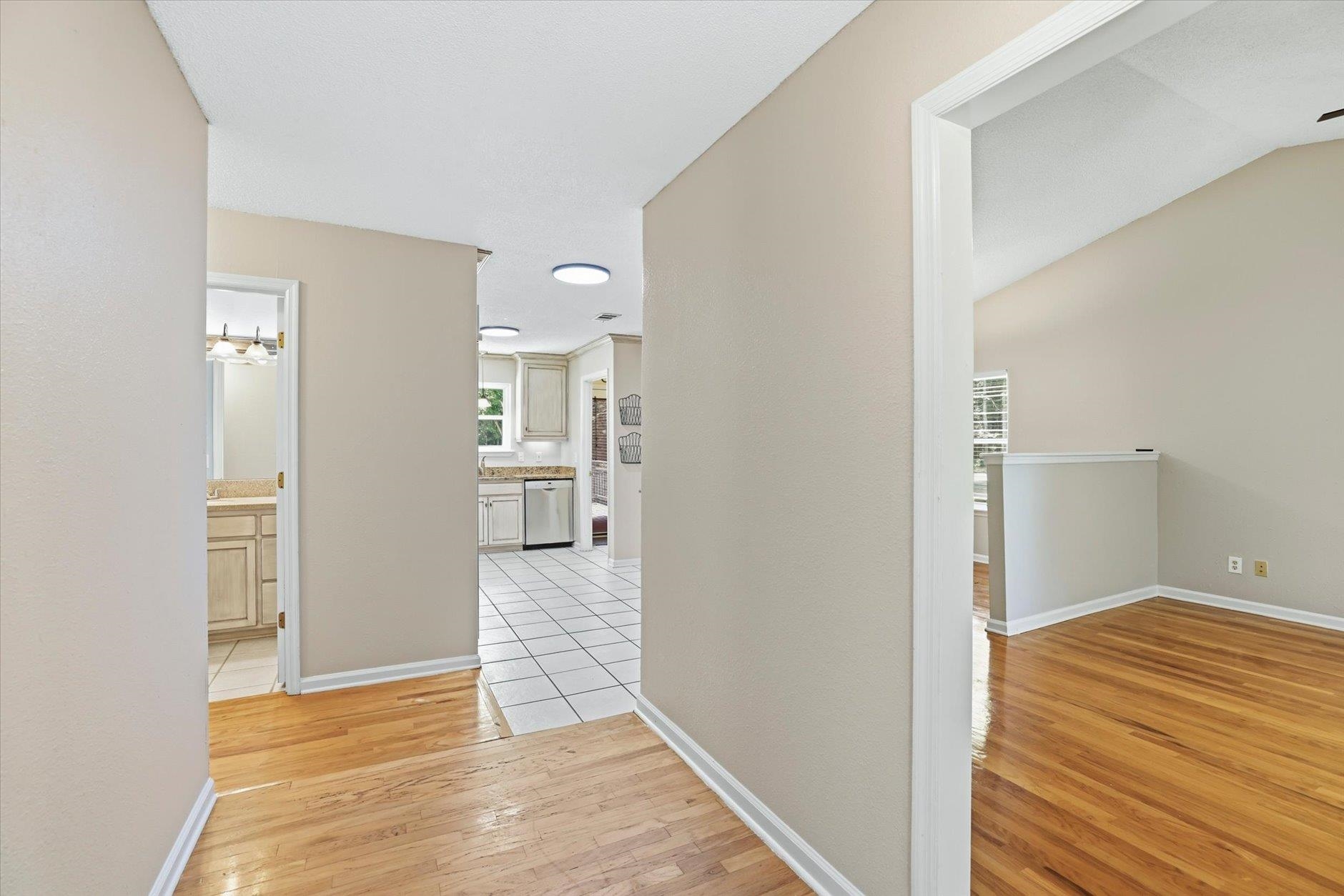 14134 Red Hawk Road Tallahassee, FL 32312 - Photo 9 of 70 Gallery Image 9