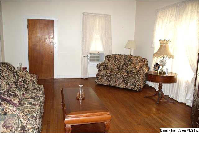 4801 Lacey Chapel Loop Road Bessemer, AL 35022 - Photo 4 of 20