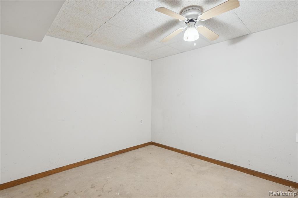 5920 West Coon Lake Road Howell, MI 48843 - Photo 29 of 61 Gallery Image 29