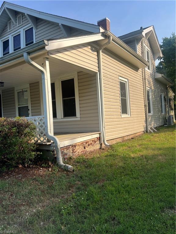 4470 Burton Road Thomasville, NC 27360 - Photo 19 of 36