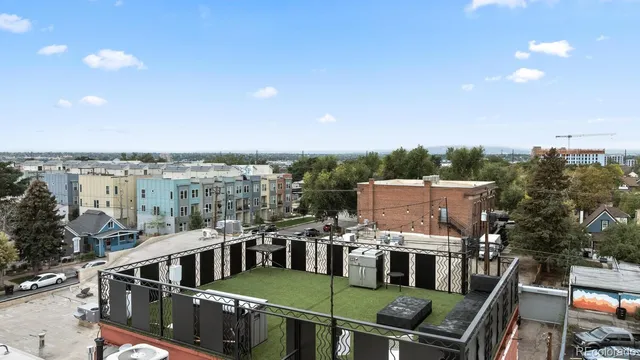 a picture of city view