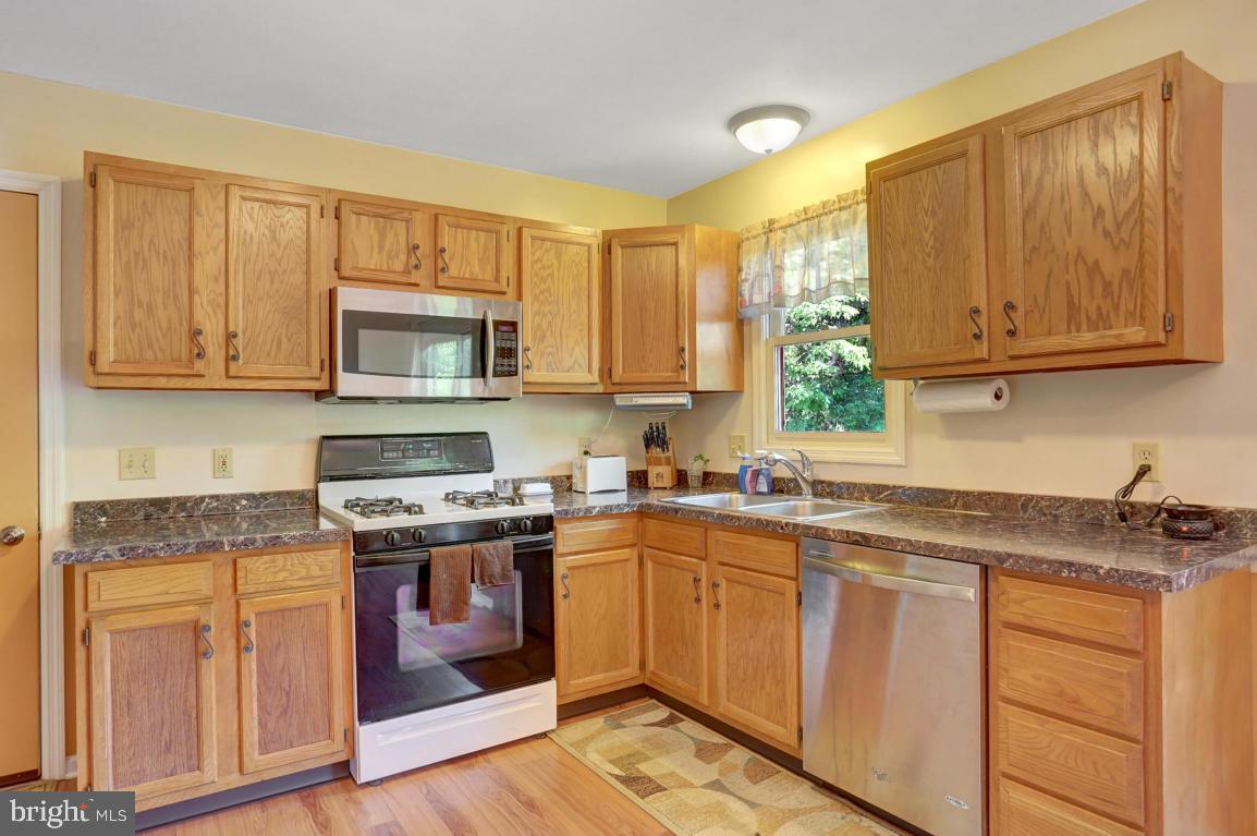 1928 Wilderness Road Lancaster, PA 17603 - Photo 14 of 28 Gallery Image 14