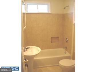 2302 Knowles Road Wilmington, DE 19810 - Photo 9 of 10 Bathroom