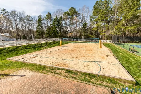 a view of a tennis court