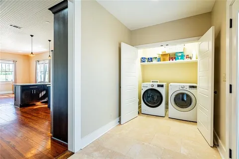 $299,000 | 104 Jefferson Heights Avenue, New Orleans, LA 70121