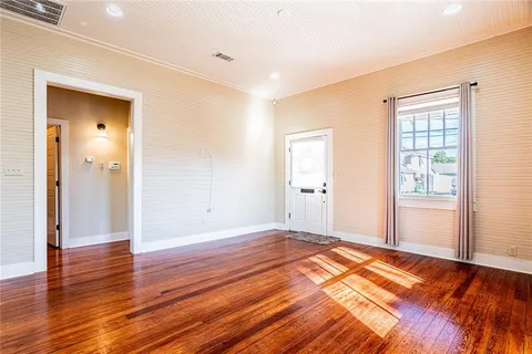 $299,000 | 104 Jefferson Heights Avenue, New Orleans, LA 70121