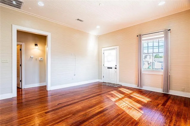 $299,000 | 104 Jefferson Heights Avenue, New Orleans, LA 70121