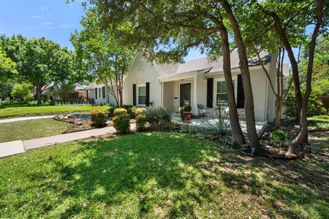 $550,000 | 2624 Willing Avenue, Fort Worth, TX 76110