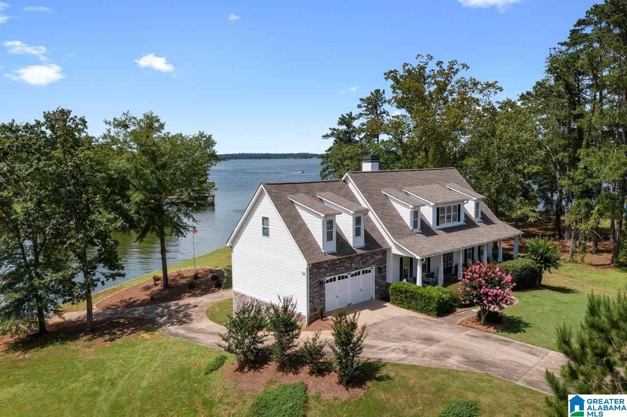 255 Grand Way Talladega, AL 35160 - Photo 3 of 50