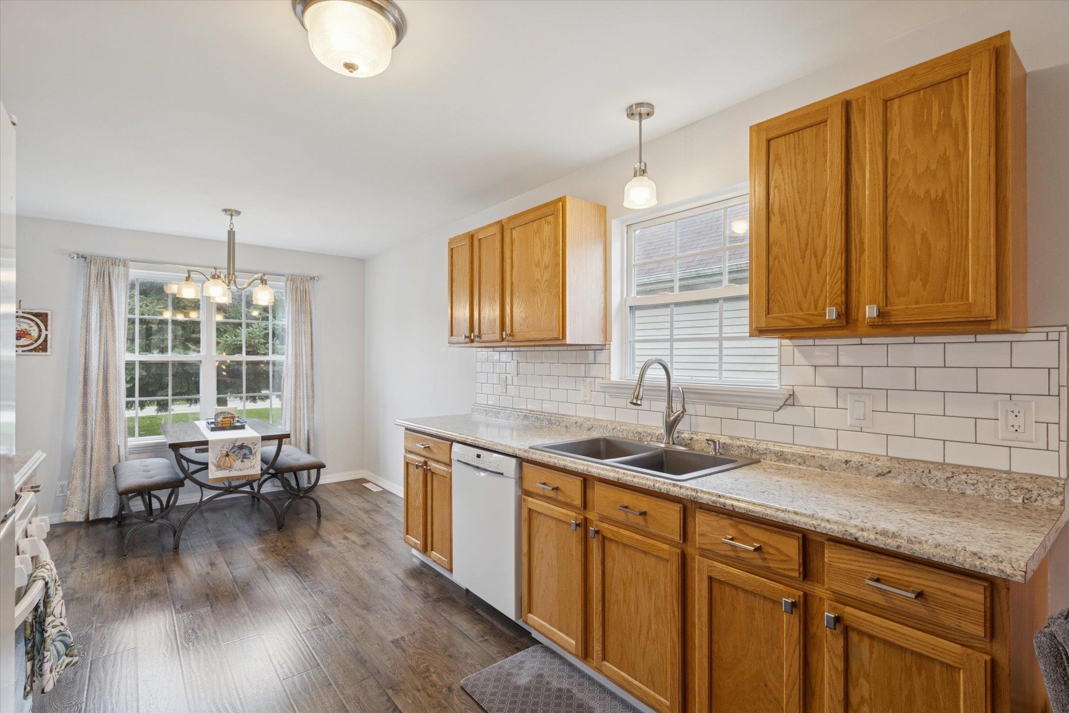 718 West Prospect Street Kirkland, IL 60146 - Photo 16 of 41