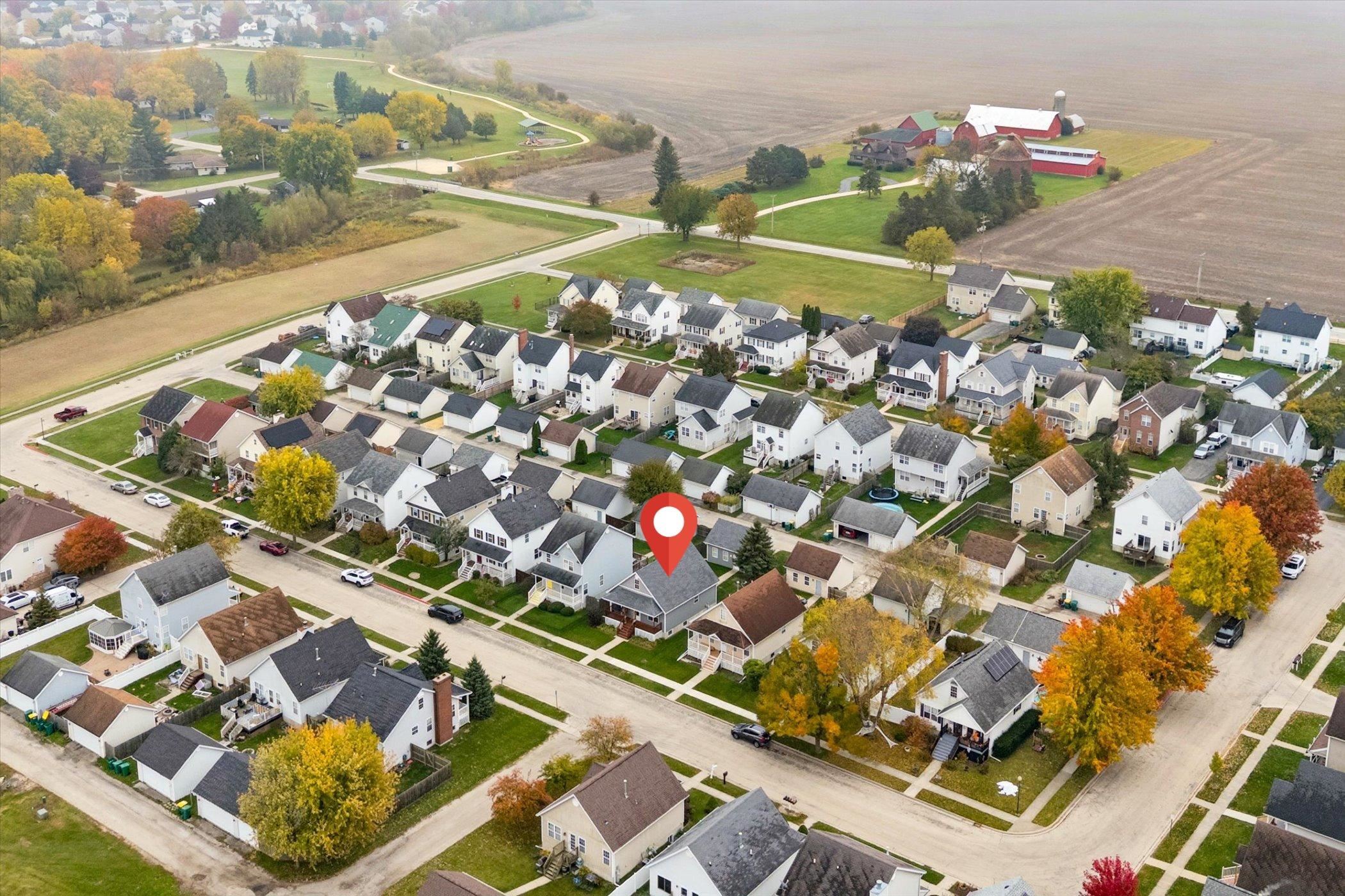 718 West Prospect Street Kirkland, IL 60146 - Photo 3 of 41 view of a city