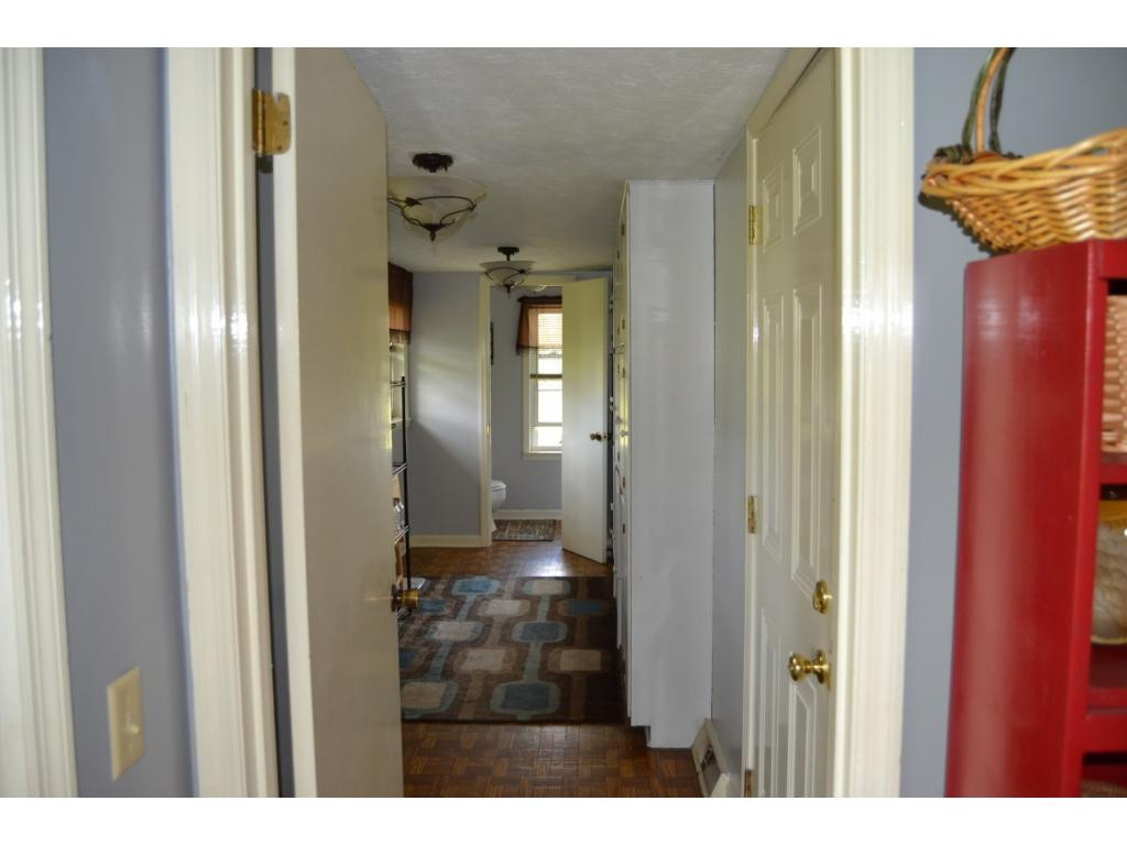 1690 South Allens Bridge Road Greeneville, TN 37743 - Photo 13 of 33 Photo 13