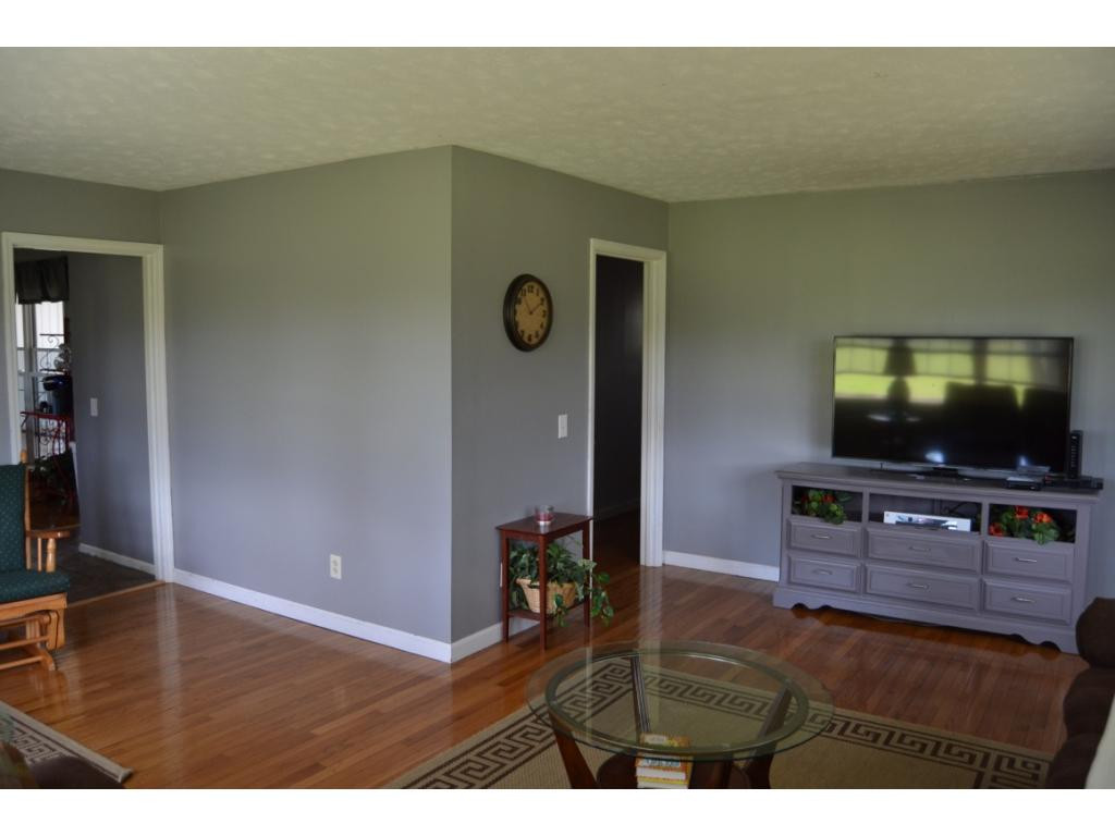 1690 South Allens Bridge Road Greeneville, TN 37743 - Photo 19 of 33 Photo 19