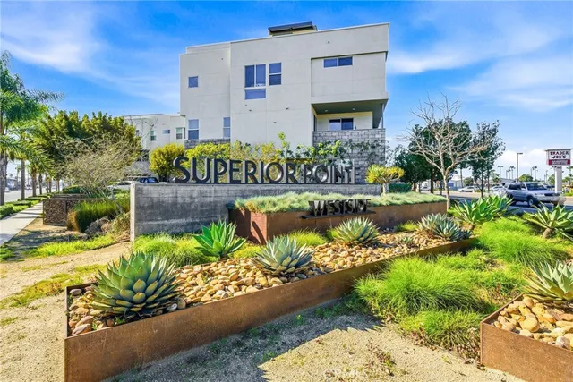 $1,425,000 | 639 Channel Way, Costa Mesa, CA 92627