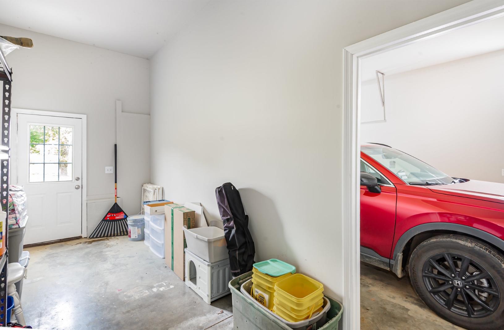 879 Rock Bridge Road Bethpage, TN 37022 - Photo 28 of 39 a utility room with dryer and washer