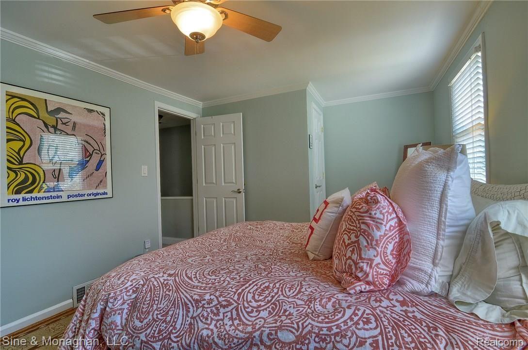 1622 Graefield Road Birmingham, MI 48009 - Photo 17 of 29 19 Master_Bedroom_3rd_View.jpg