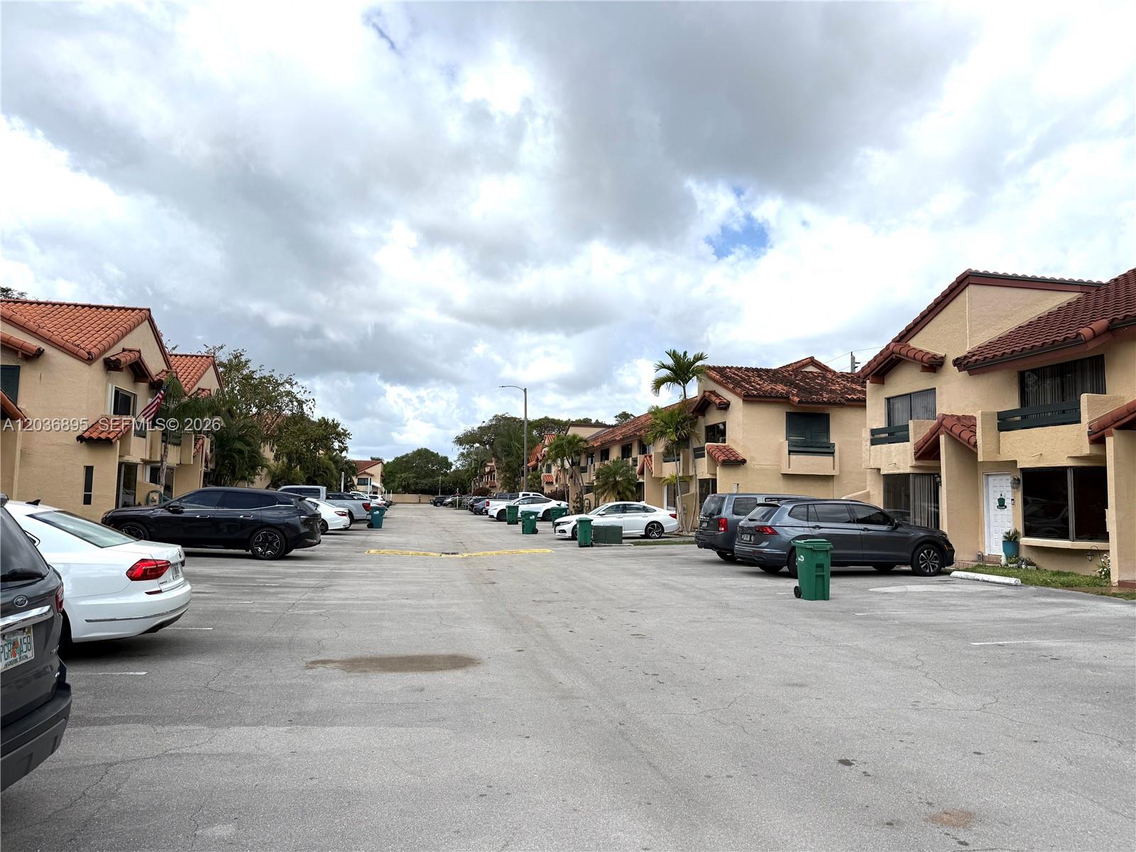 10044 Southwest 77th Court Miami, FL 33156 - Photo 15 of 18