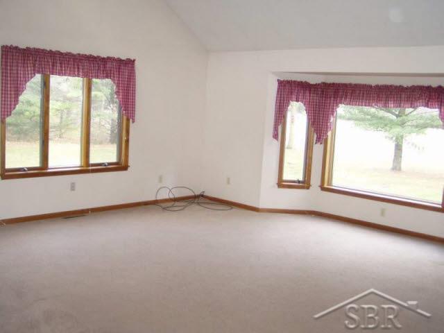 1107 Weeden Road Caro, MI 48723 - Photo 7 of 13 20042522-6.JPG