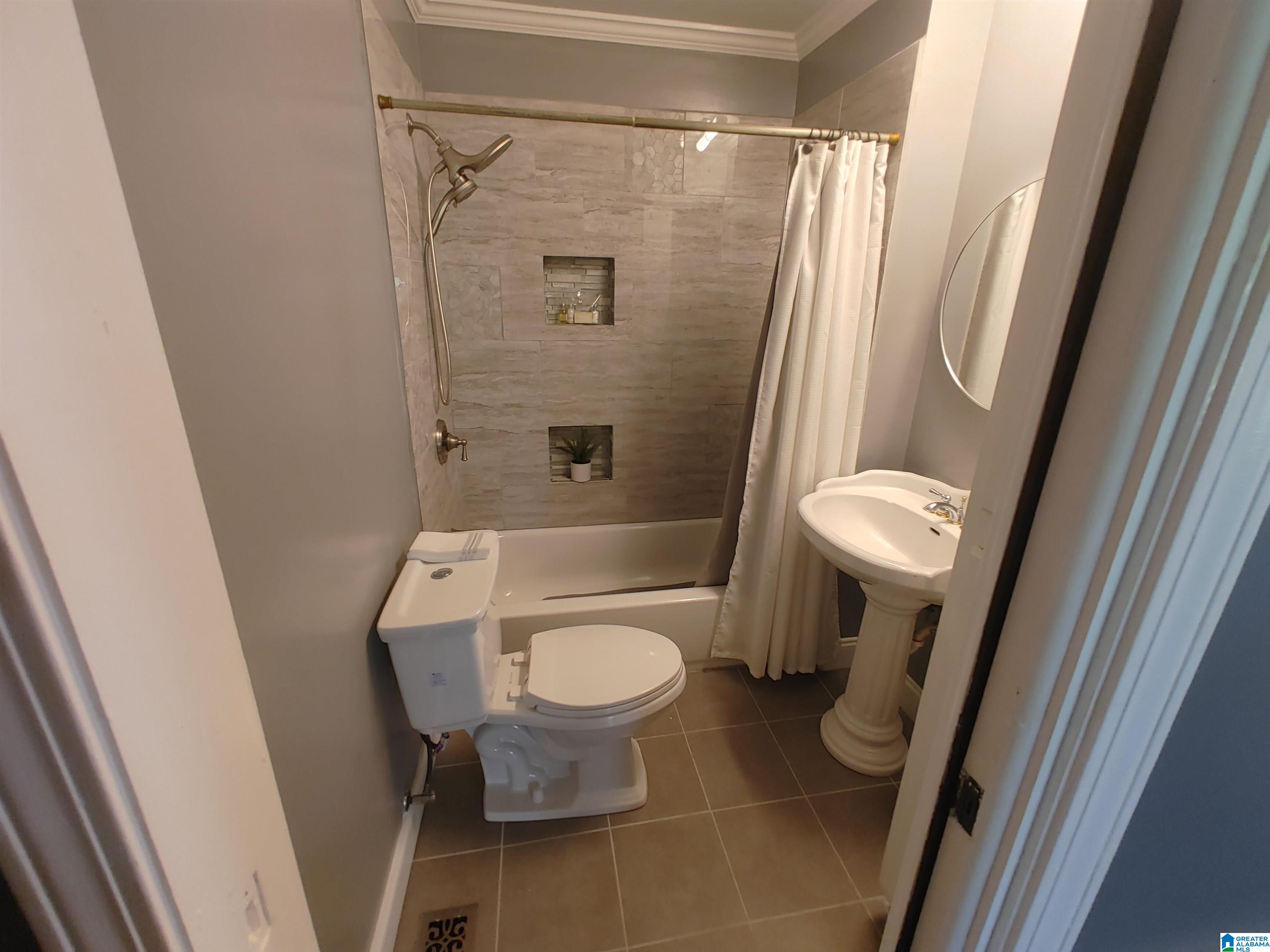 829 12th Street Pleasant Grove, AL 35127 - Photo 10 of 29