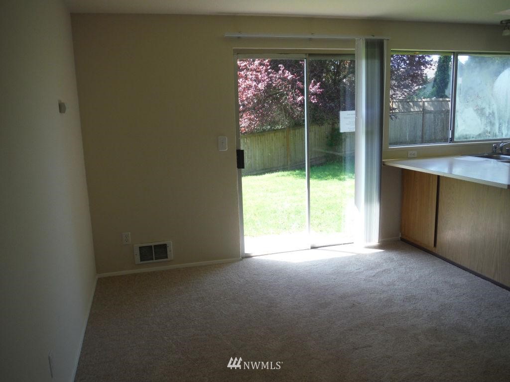 1710 172nd Street Southeast Bothell, WA 98012 - Photo 8 of 12 Gallery Image 8