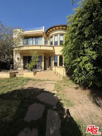 $19,993 | 1126 Yale Street, Santa Monica, CA 90403