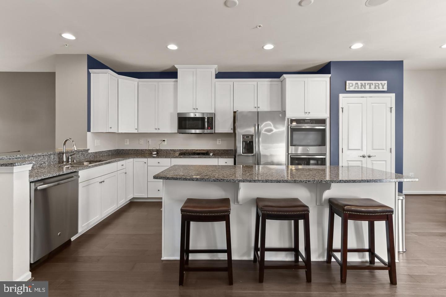 14311 Ridge View Lane Laurel, MD 20707 - Photo 4 of 30 Gallery Image 4
