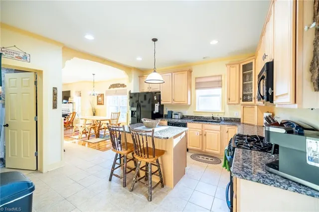 $685,000 | 703 Powder Horn Mountain Road, Deep Gap, NC 28618